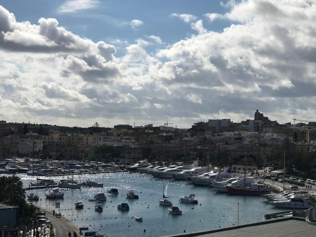Point - Sir William Reid Daire Gzira Dış mekan fotoğraf